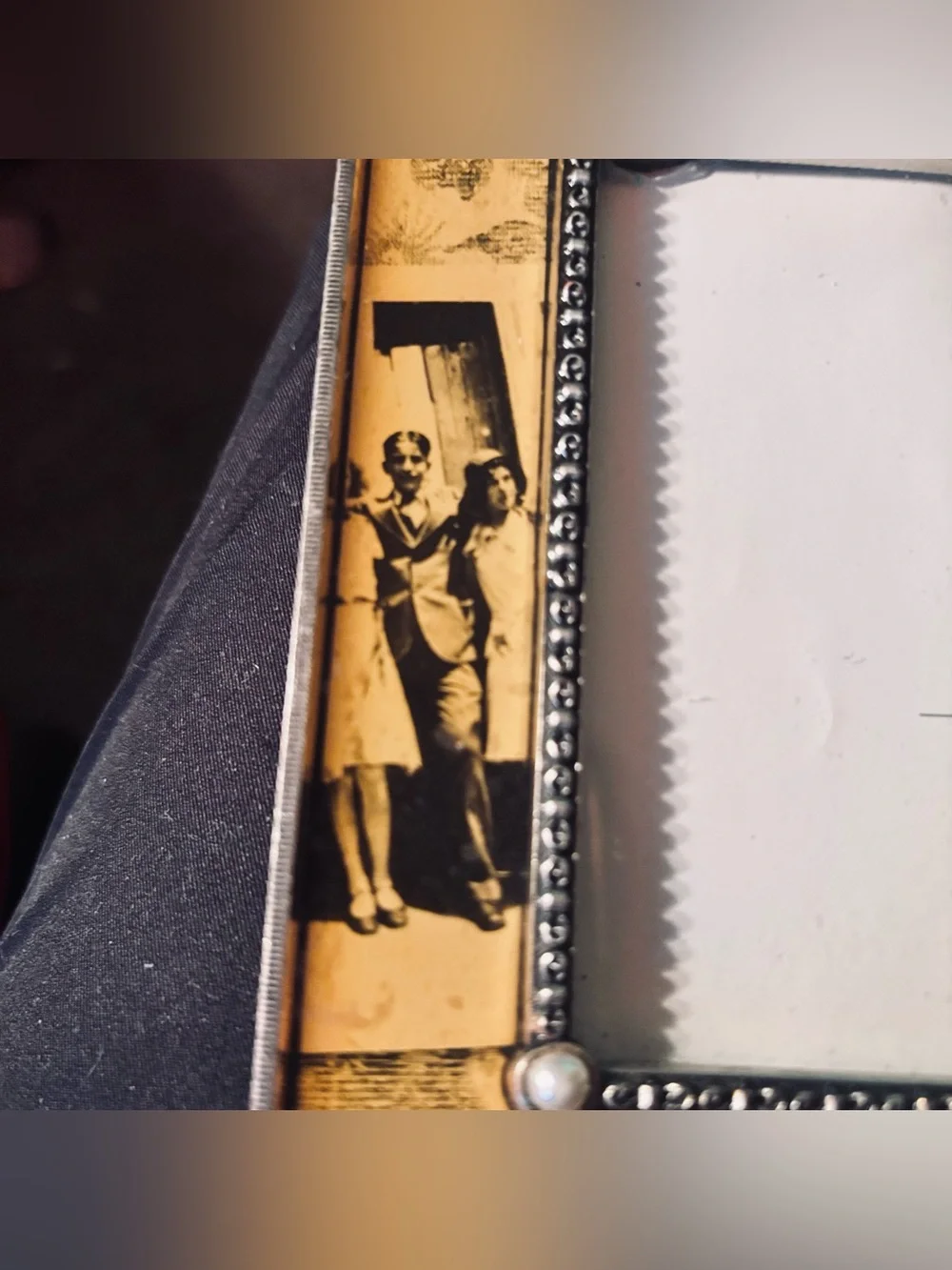 NWOT Vintage Home Collection “Friends” 6×4 Photo Frame — Sepia Collage, Ornate